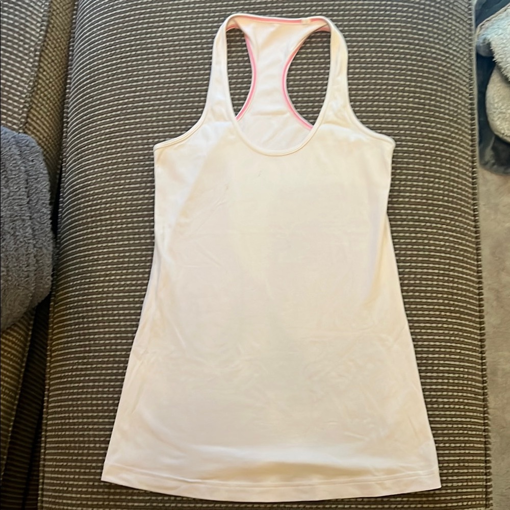 Lululemon cool racerback tank size 6 pale pink